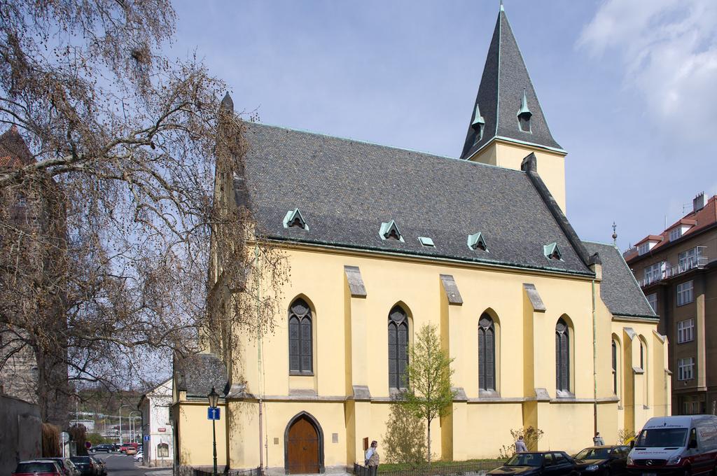 Apartments With 2 Bathrooms- 5 Minutes From Old Town - 102 M2 Prague Extérieur photo