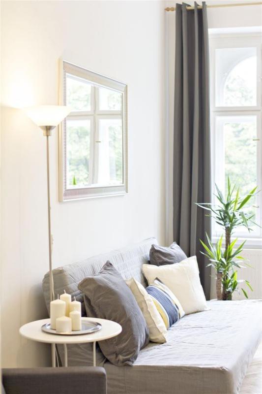 Apartments With 2 Bathrooms- 5 Minutes From Old Town - 102 M2 Prague Extérieur photo