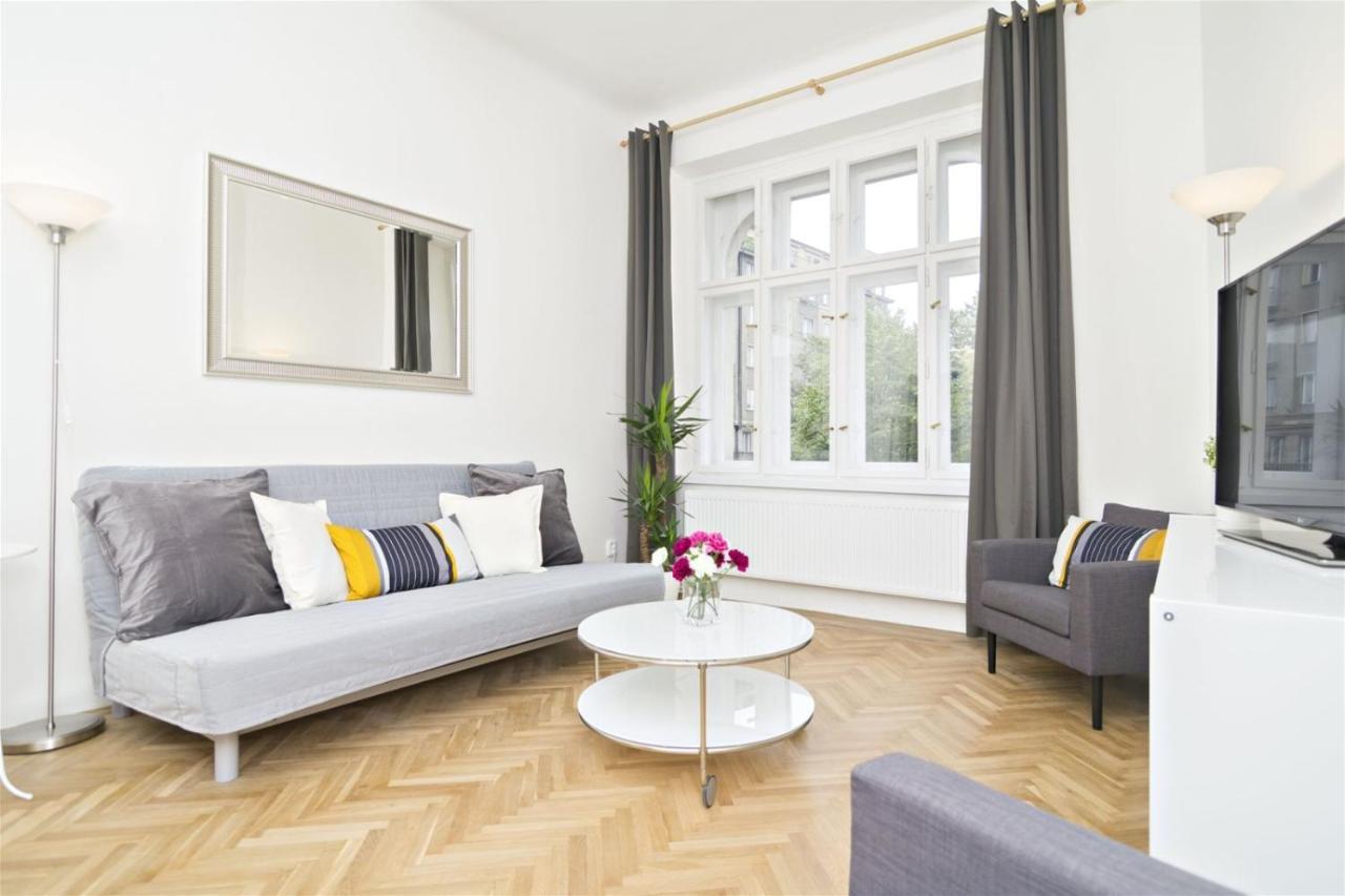 Apartments With 2 Bathrooms- 5 Minutes From Old Town - 102 M2 Prague Extérieur photo