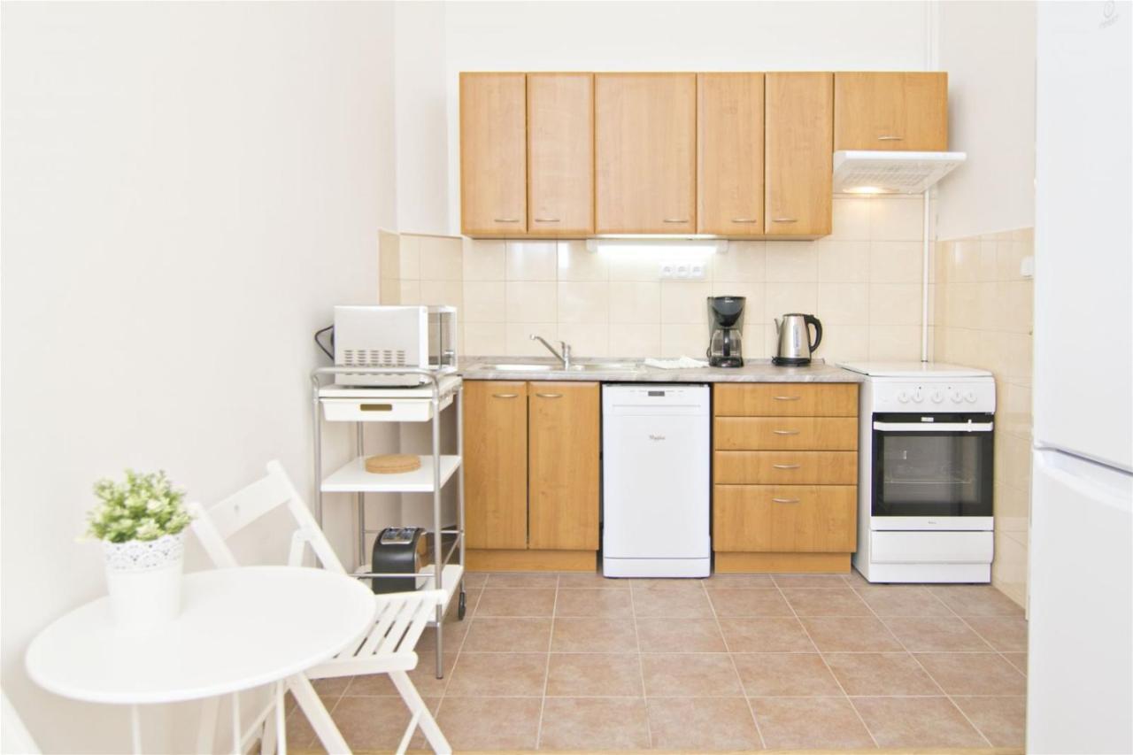 Apartments With 2 Bathrooms- 5 Minutes From Old Town - 102 M2 Prague Extérieur photo