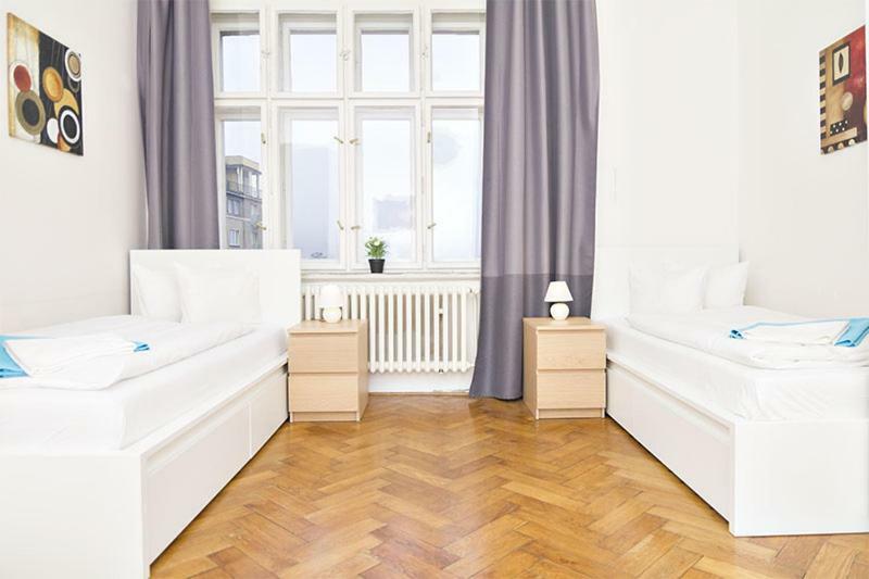Apartments With 2 Bathrooms- 5 Minutes From Old Town - 102 M2 Prague Extérieur photo