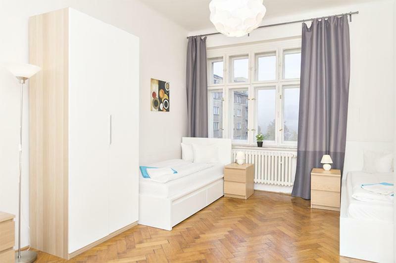 Apartments With 2 Bathrooms- 5 Minutes From Old Town - 102 M2 Prague Extérieur photo